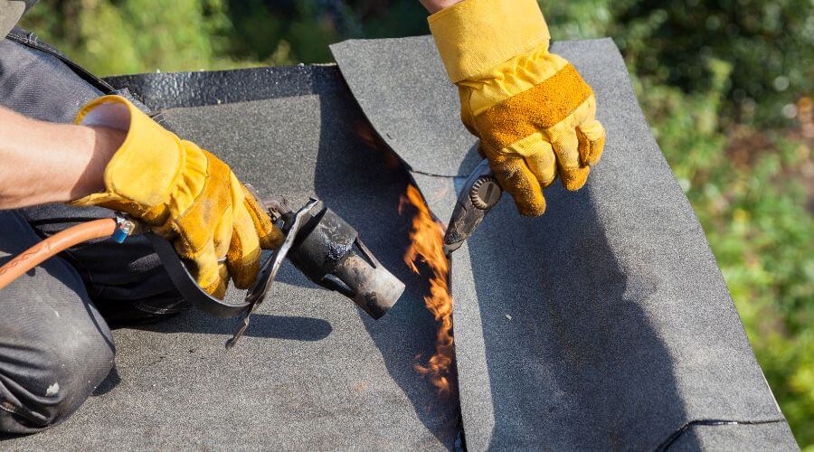 Professional residential roofers in Lake City, MI